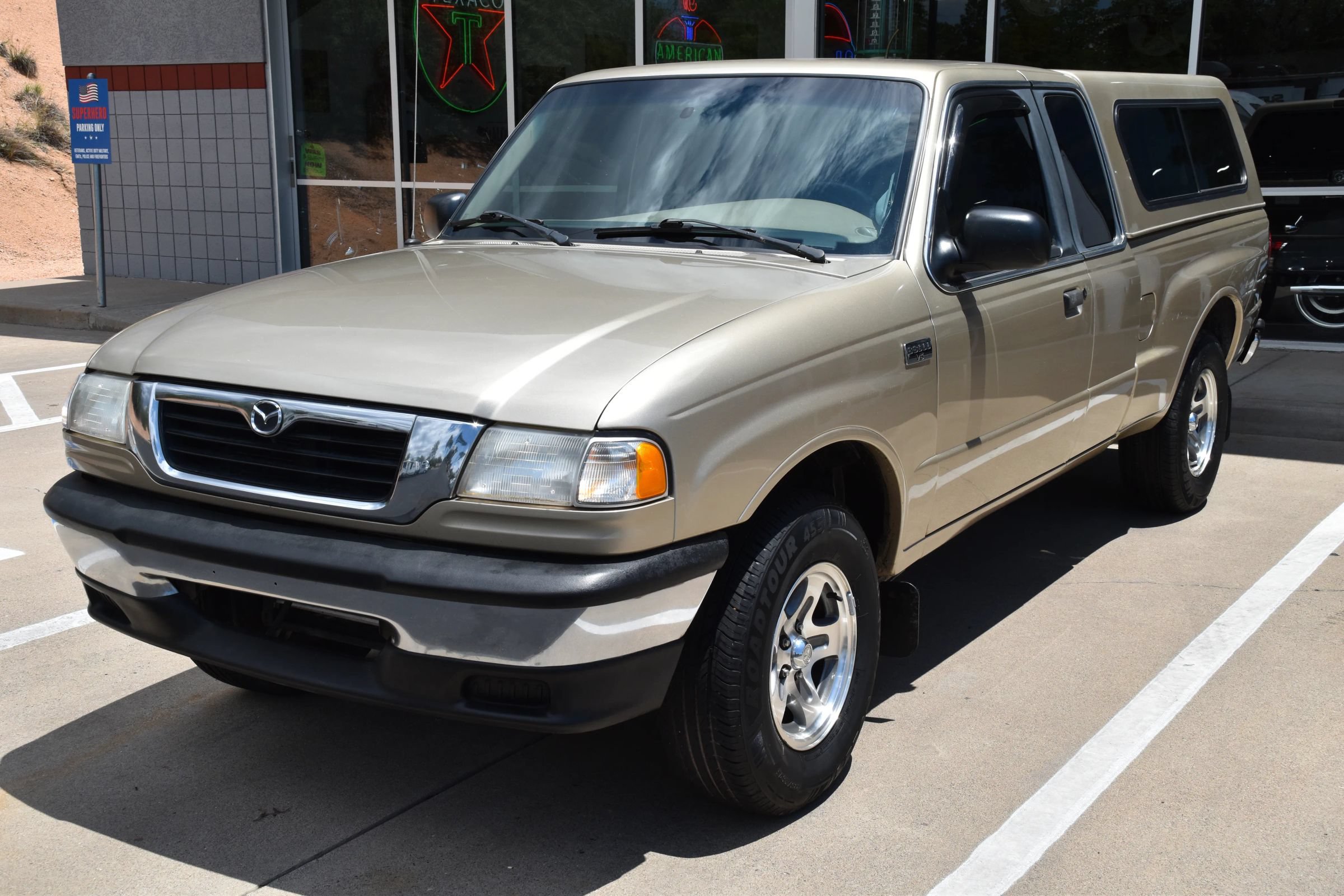 Used 2000 MAZDA B-Series Pickup 2WD Cab Plus B3000 image 4