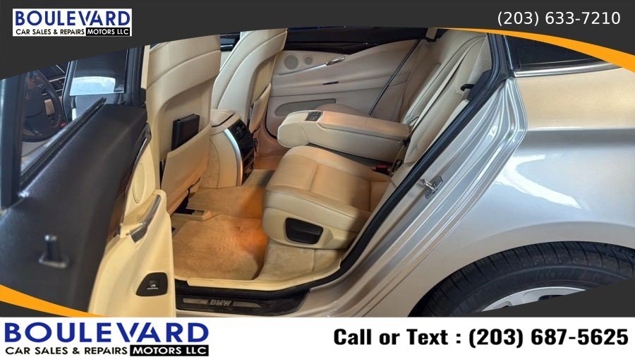 Used 2012 BMW 535i xDrive AWD/4WD image 32