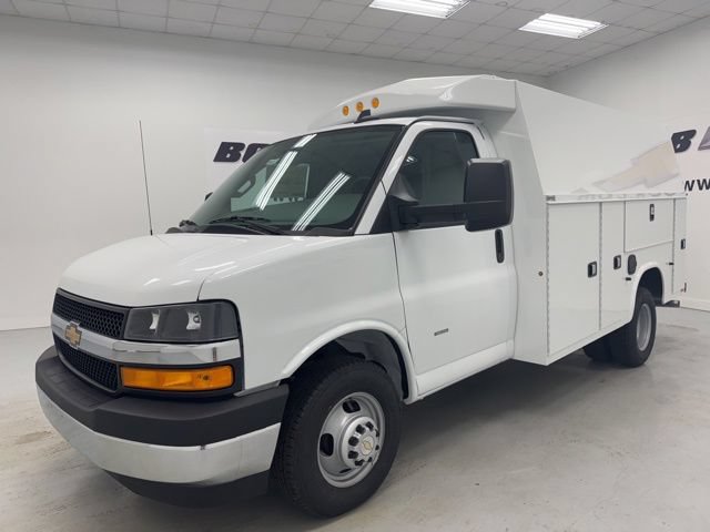 New 2026 Chevrolet Express 3500 w/ Power Convenience Package RWD video 1