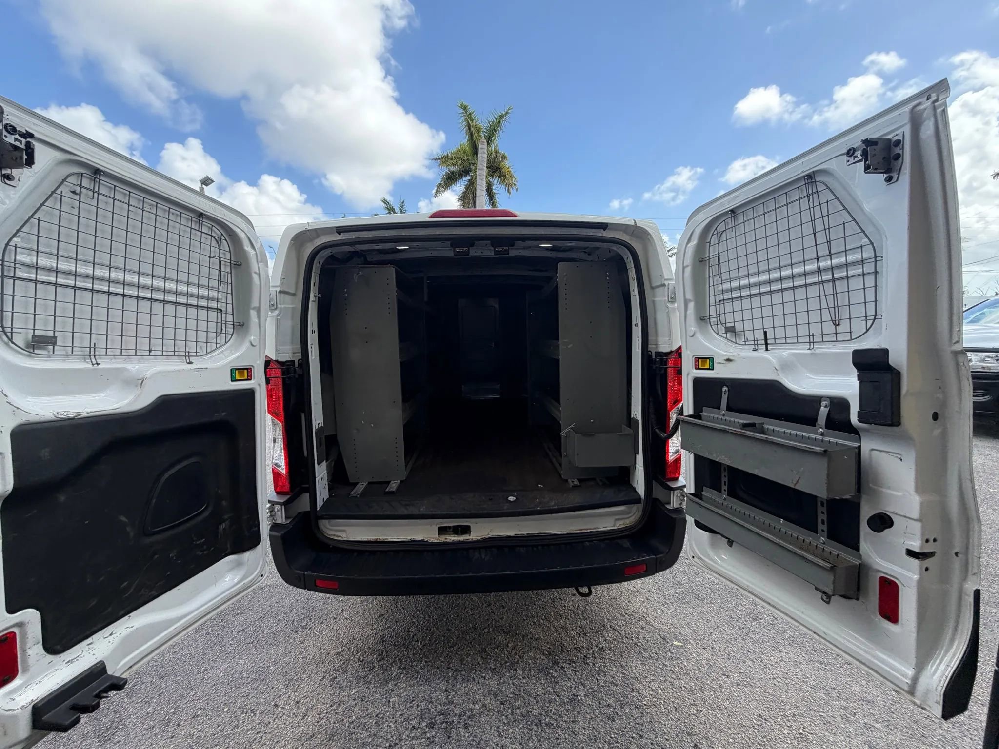 Used 2020 Ford Transit 250 Low Roof w/ Upfitter Package RWD image 5