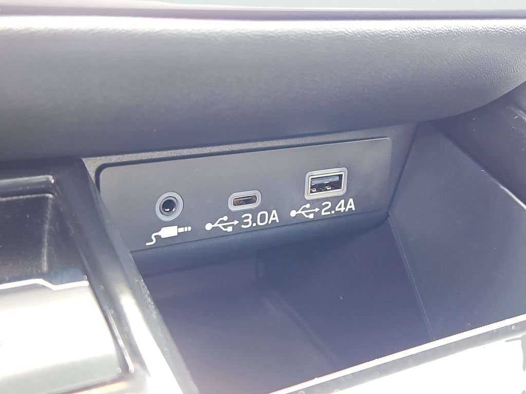 Used 2024 Subaru Outback Premium AWD/4WD image 19
