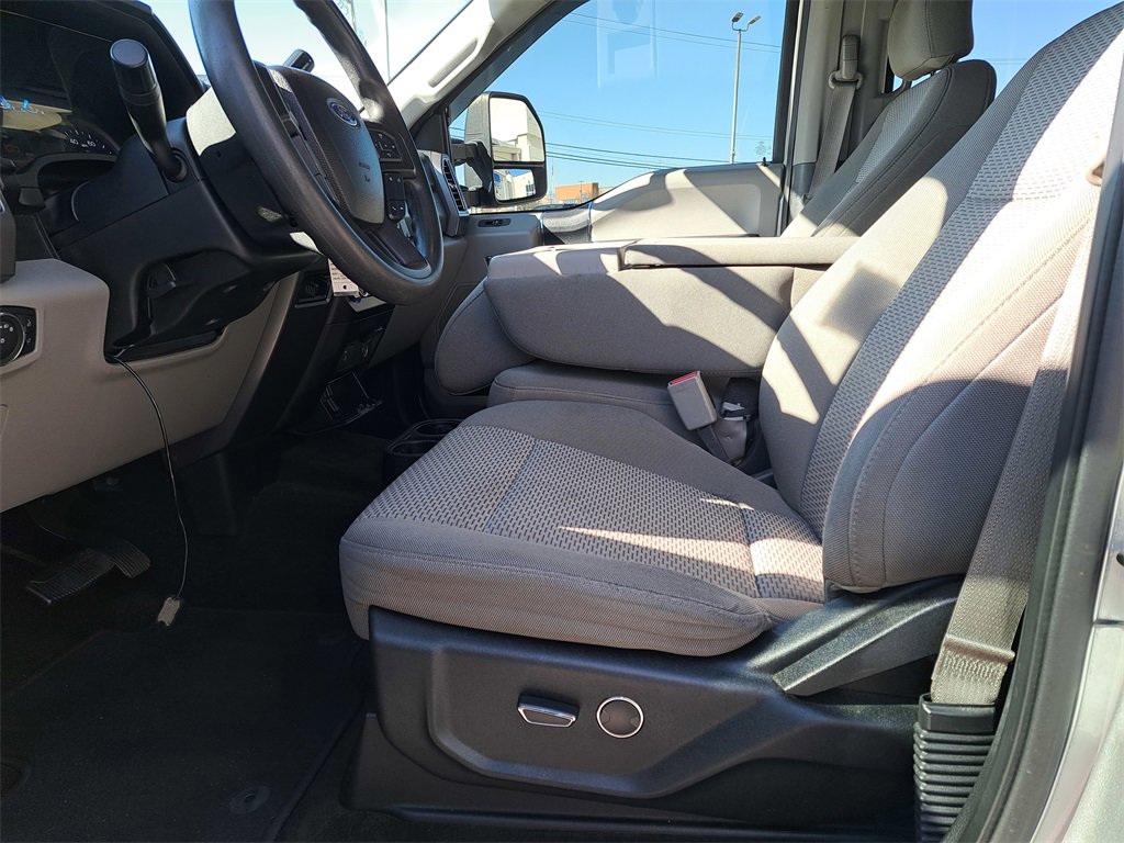 Used 2017 Ford F250 XLT w/ XLT Value Package image 12