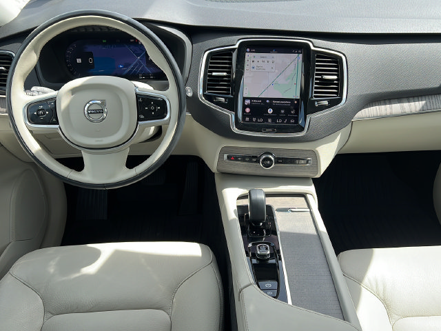 Certified 2024 Volvo XC90 T8 Plus w/ Protection Package Premier AWD/4WD image 14