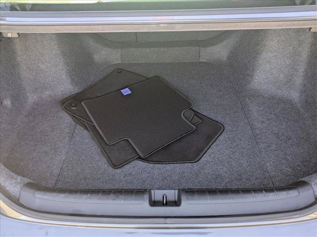 Used 2018 Honda Accord EX-L image 6