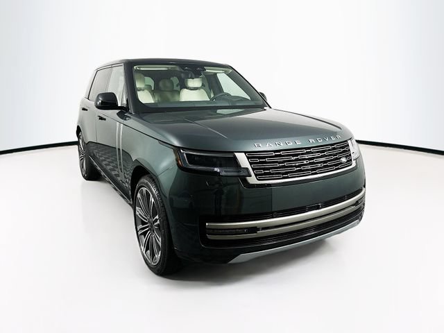 New 2026 Land Rover Range Rover Long Wheelbase SE AWD/4WD image 3