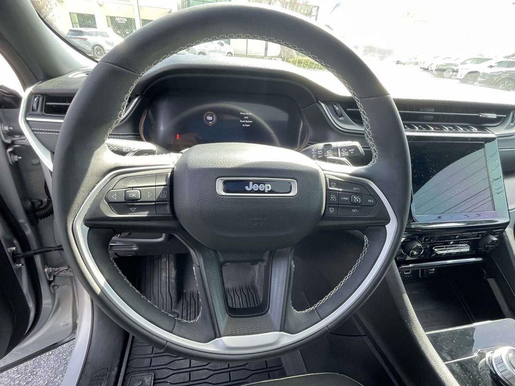 Used 2023 Jeep Grand Cherokee Altitude image 22