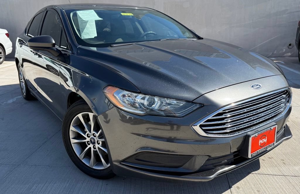 Used 2017 Ford Fusion SE