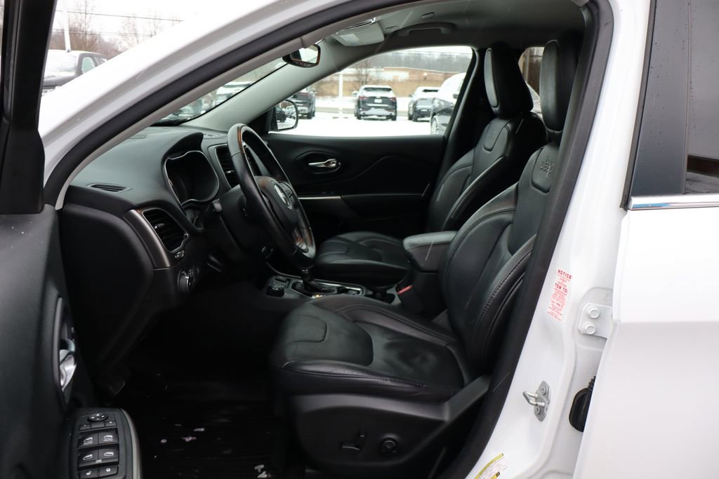 Used 2020 Jeep Cherokee Limited image 10