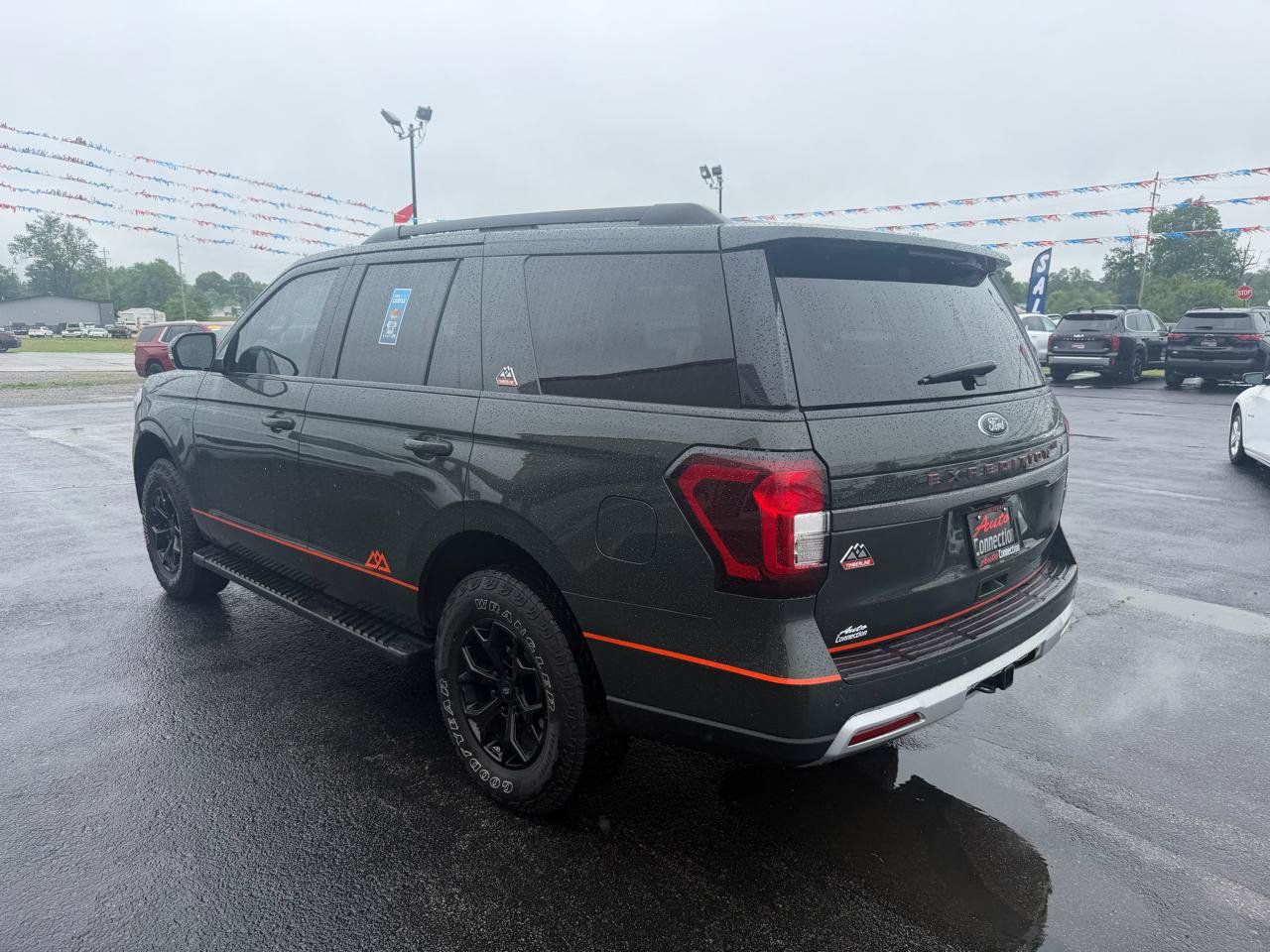 Used 2022 Ford Expedition Timberline AWD/4WD image 9
