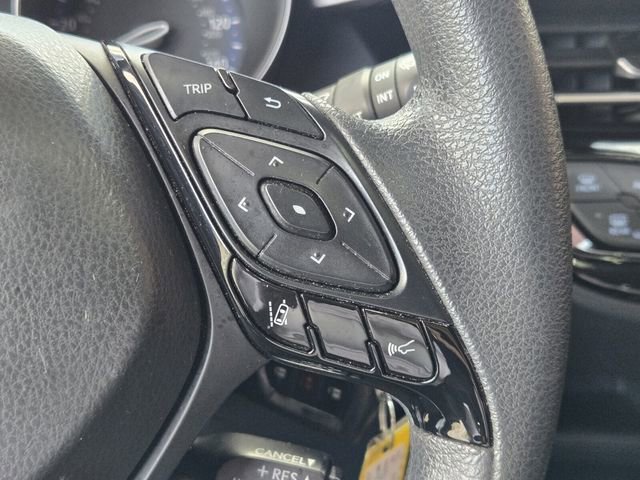 Used 2021 Toyota C-HR LE FWD image 23