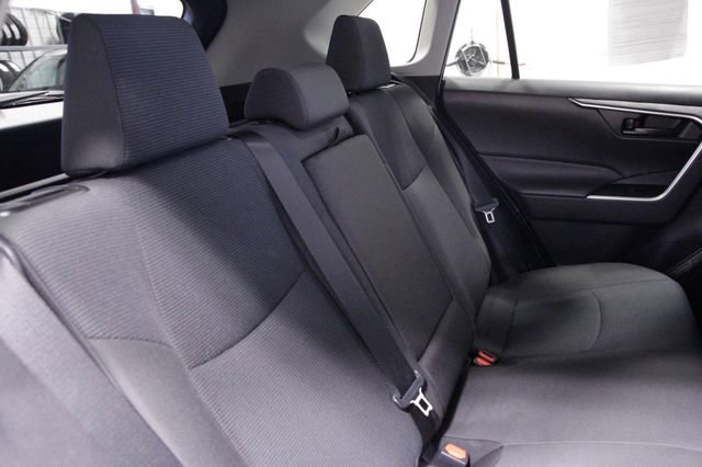 Used 2023 Toyota RAV4 LE AWD/4WD image 17