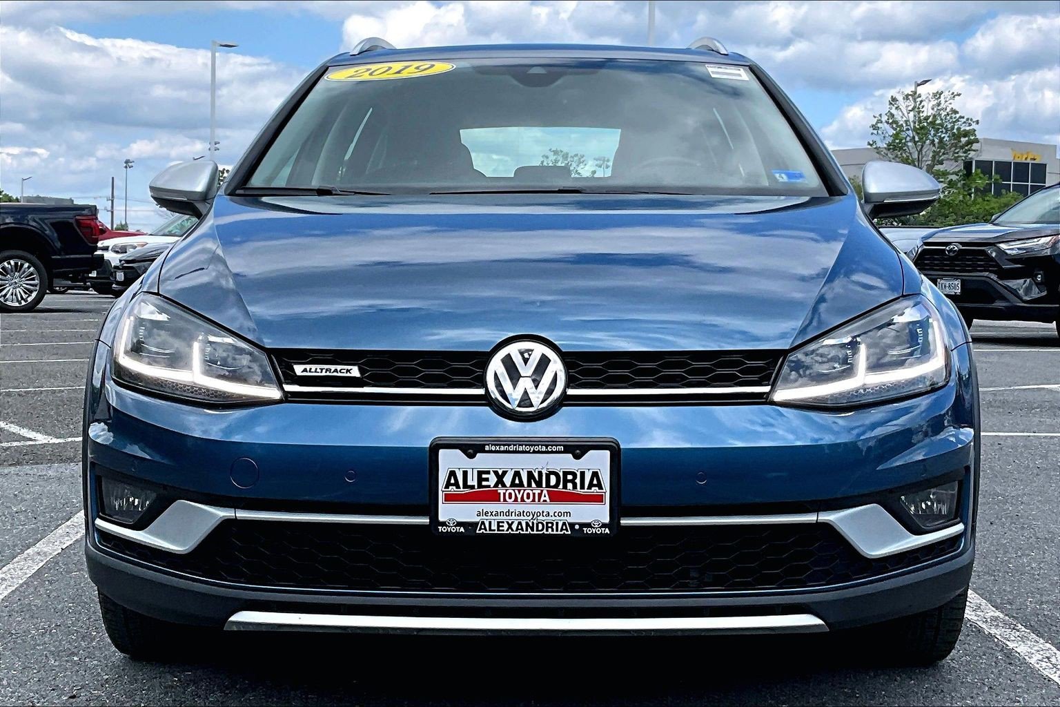 Used 2019 Volkswagen Golf Alltrack SE AWD/4WD image 3