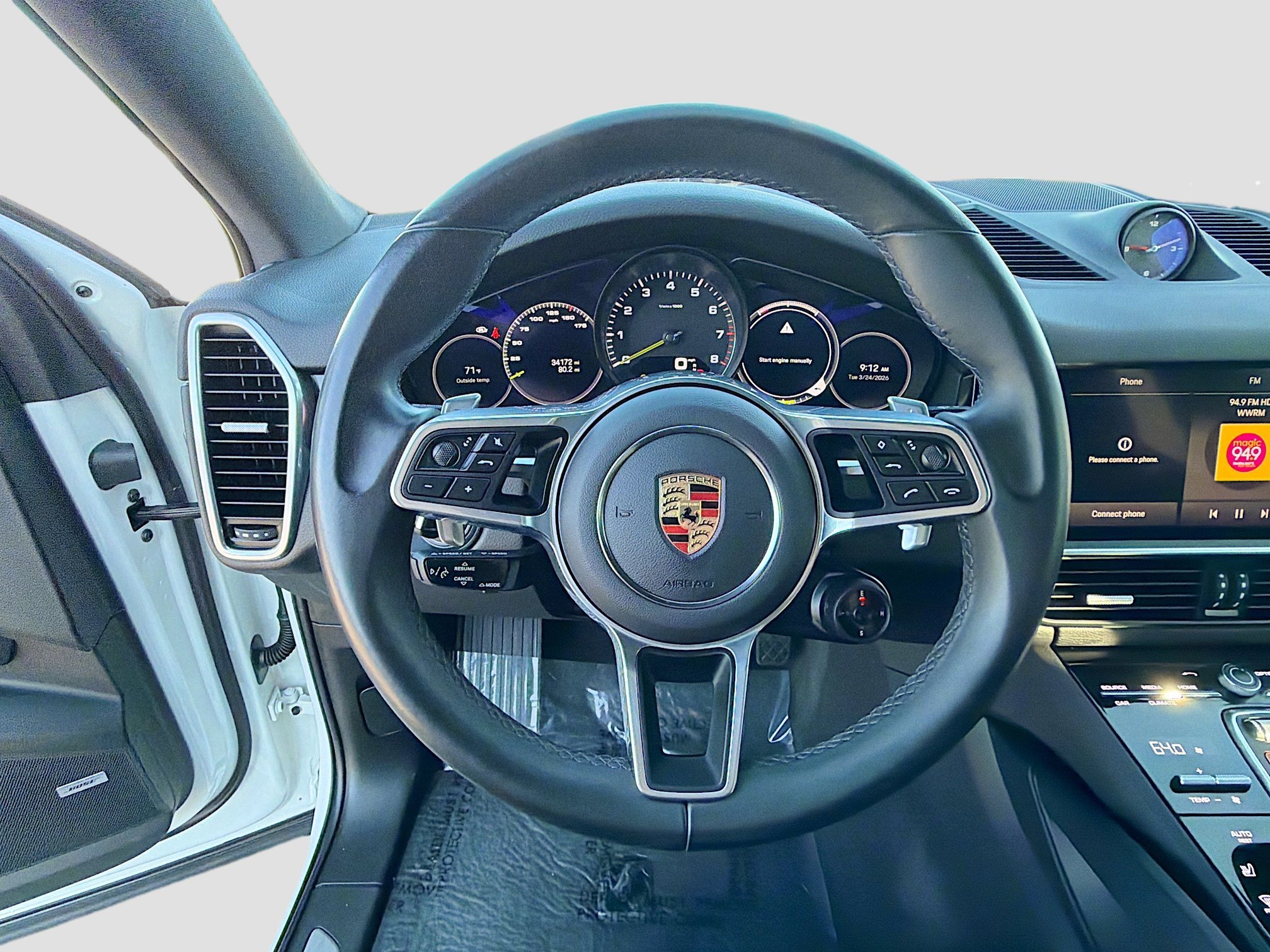Used 2023 Porsche Cayenne Platinum Edition image 39