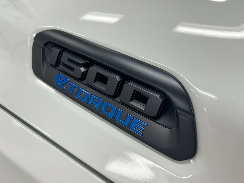 New 2026 RAM 1500 Express AWD/4WD image 25