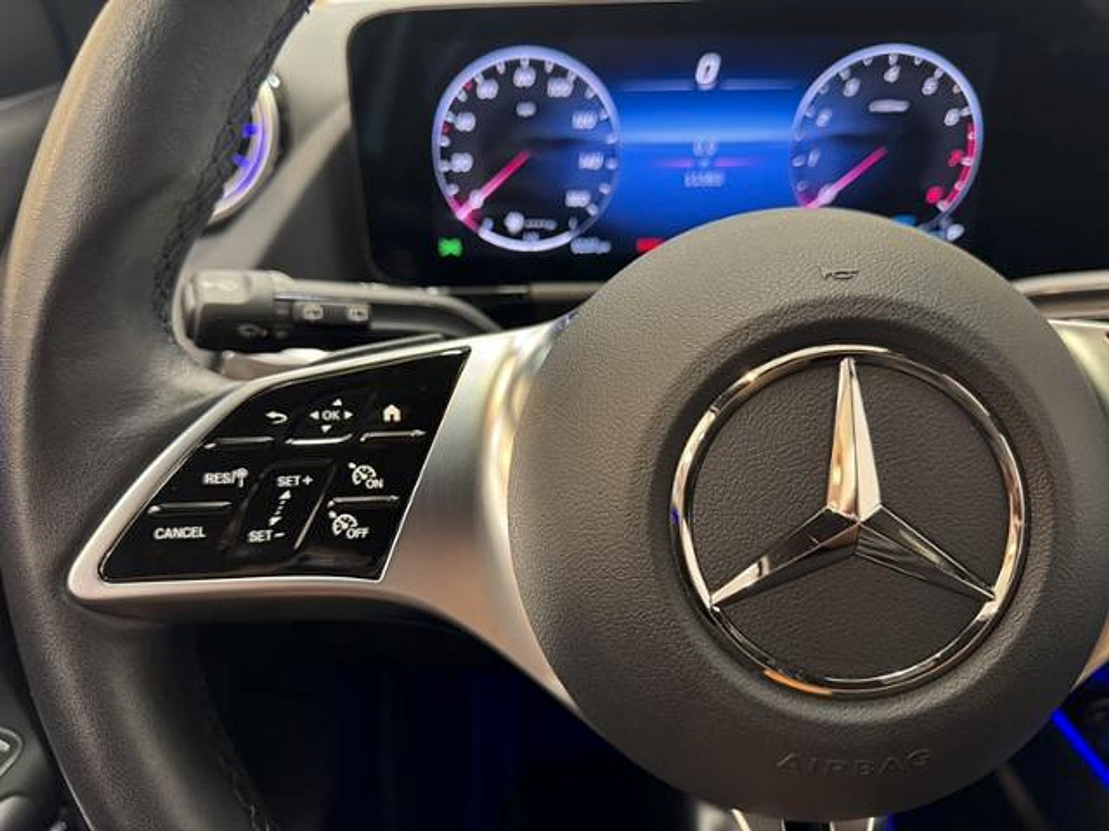 Used 2025 Mercedes-Benz GLA 250 image 17