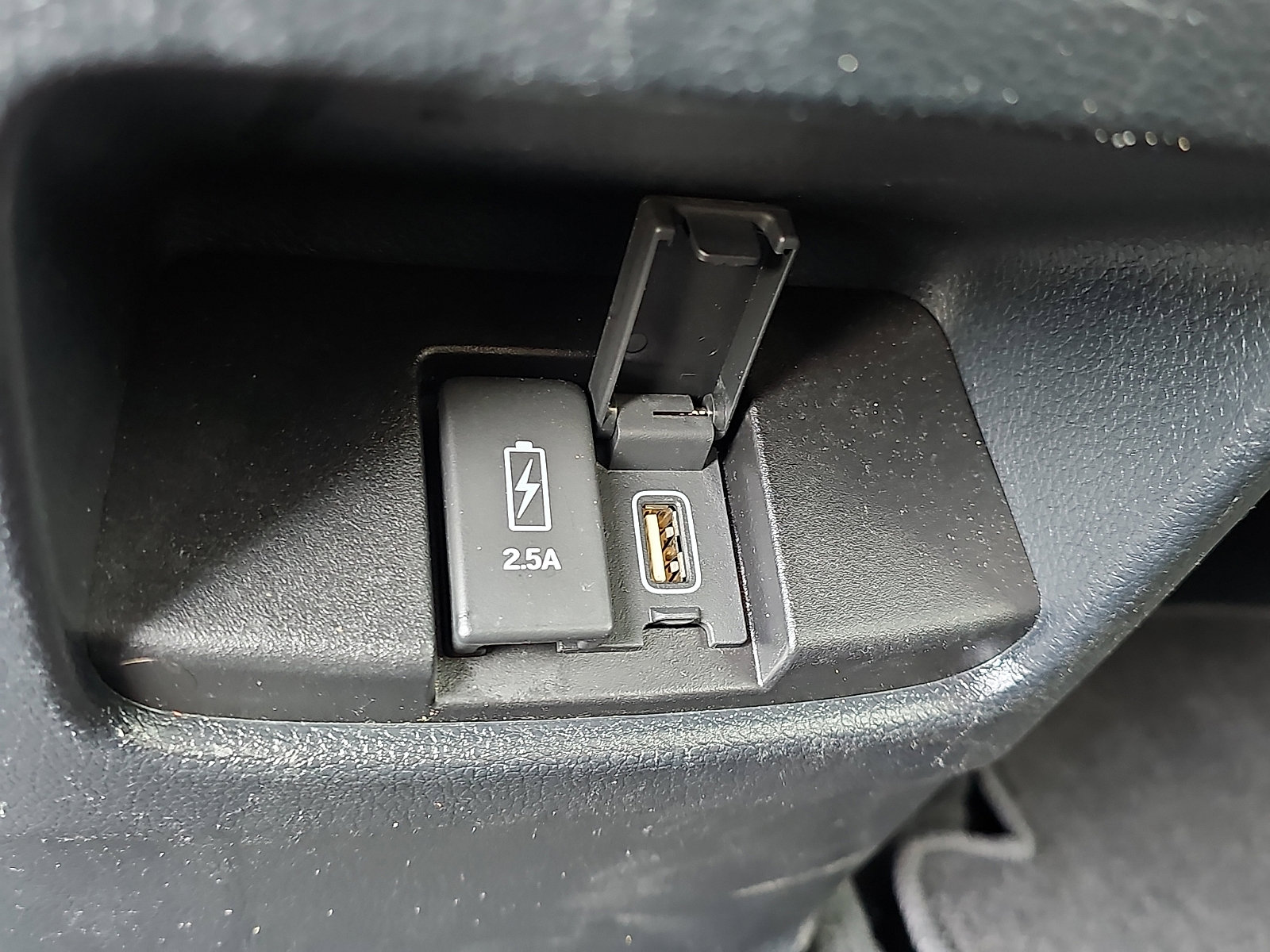 Used 2021 Honda CR-V EX image 11