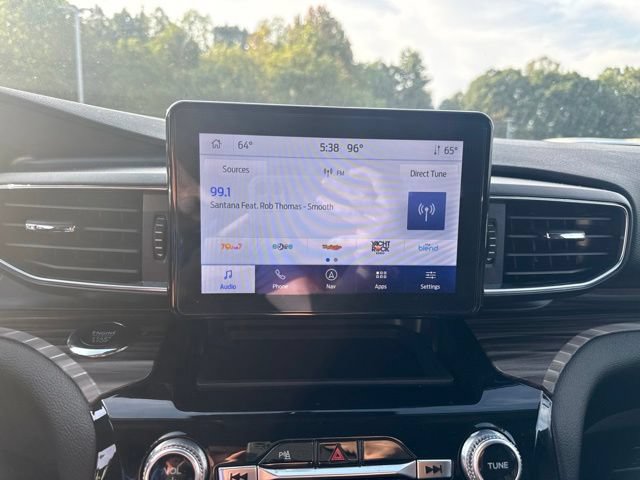 Used 2023 Ford Explorer Limited AWD/4WD image 11