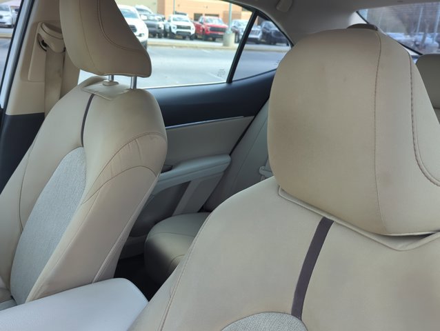 Used 2019 Toyota Camry LE image 14