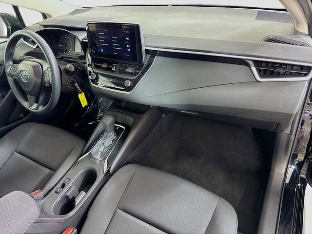 Certified 2025 Toyota Corolla LE image 30