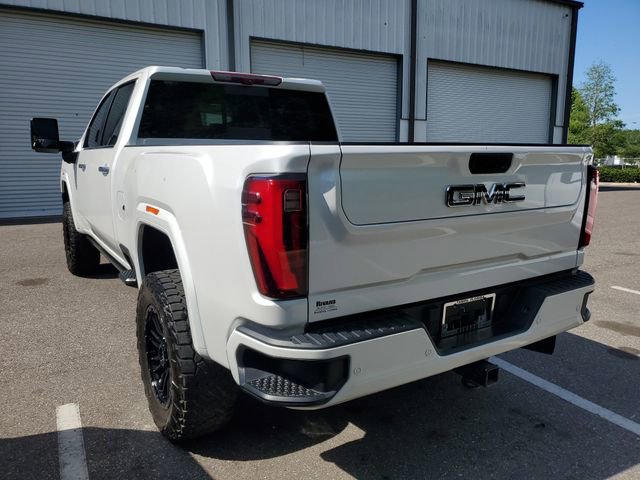 Used 2024 GMC Sierra 2500 Denali Ultimate AWD/4WD image 3
