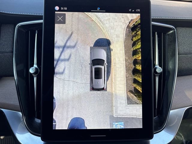 Used 2025 Volvo XC90 B6 Plus image 26