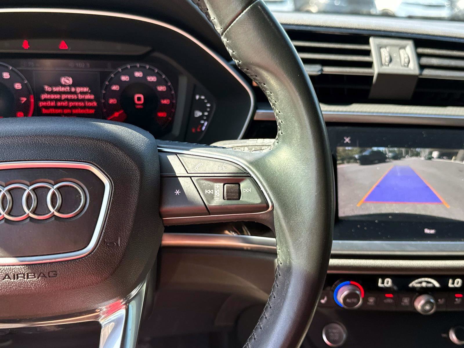 Used 2020 Audi Q3 2.0T Premium w/ Convenience Package image 29