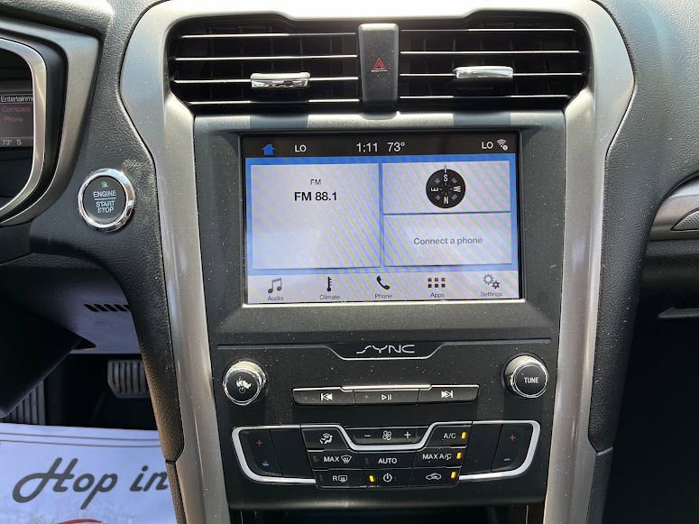 Used 2019 Ford Fusion SE image 14