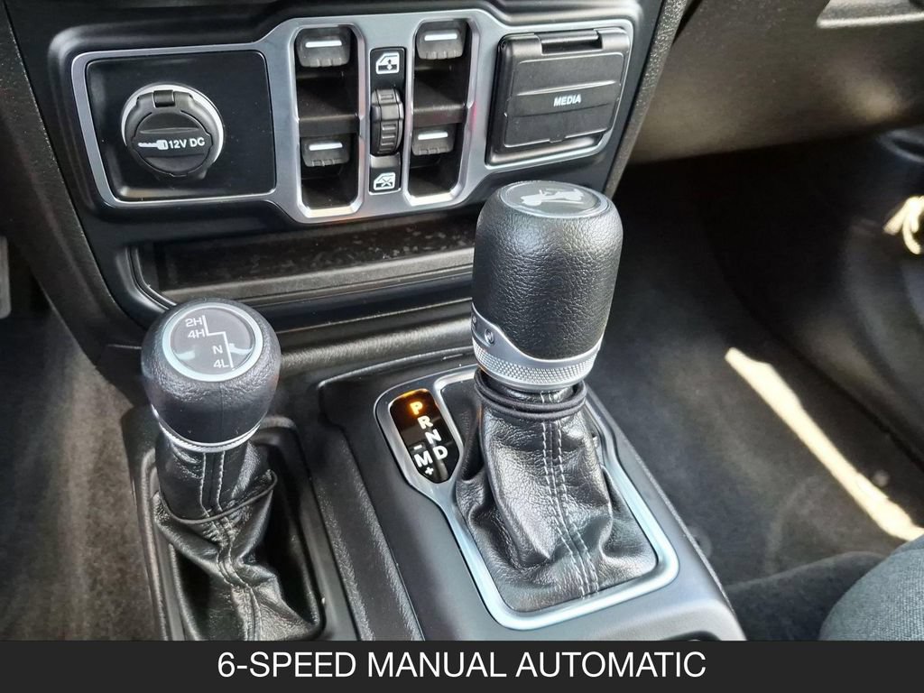 Used 2025 Jeep Wrangler Unlimited Sport AWD/4WD image 20