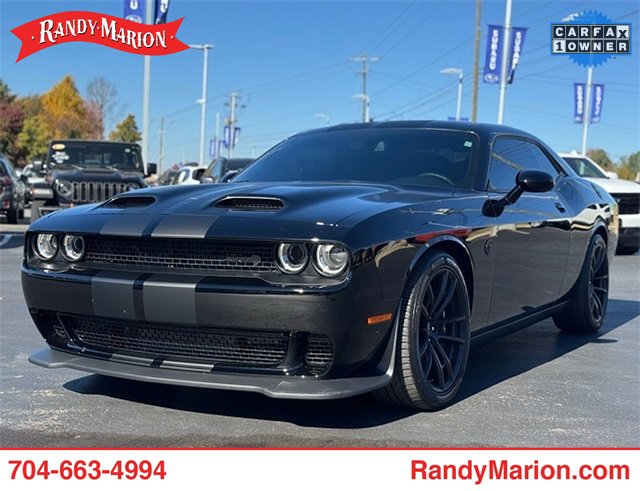 Used 2023 Dodge Challenger SRT Hellcat image 1