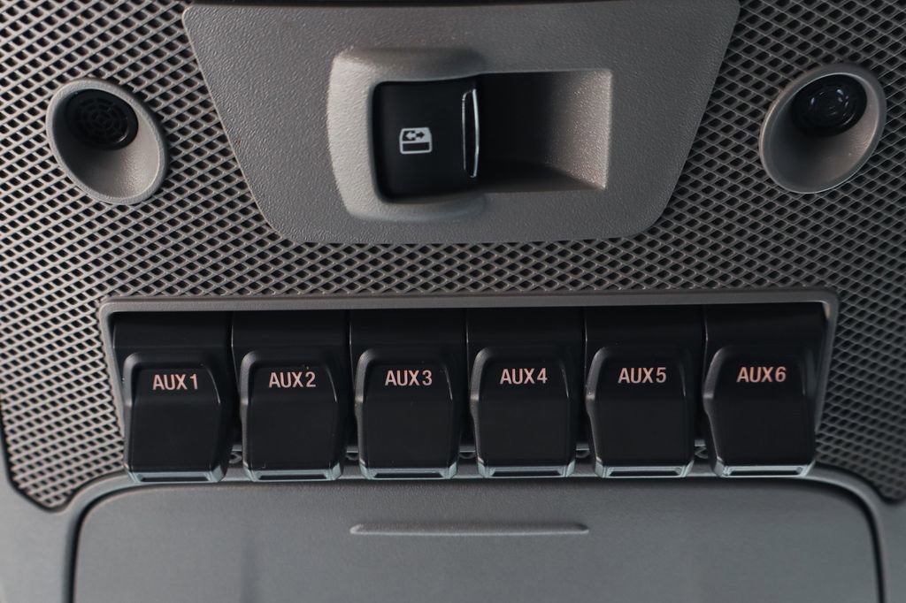 Used 2021 Ford F350 Lariat AWD/4WD image 29