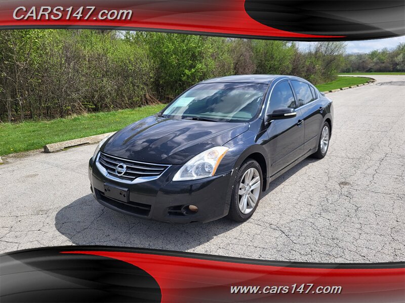 Used 2010 Nissan Altima 3.5 SR w/ Premium Pkg FWD image 1
