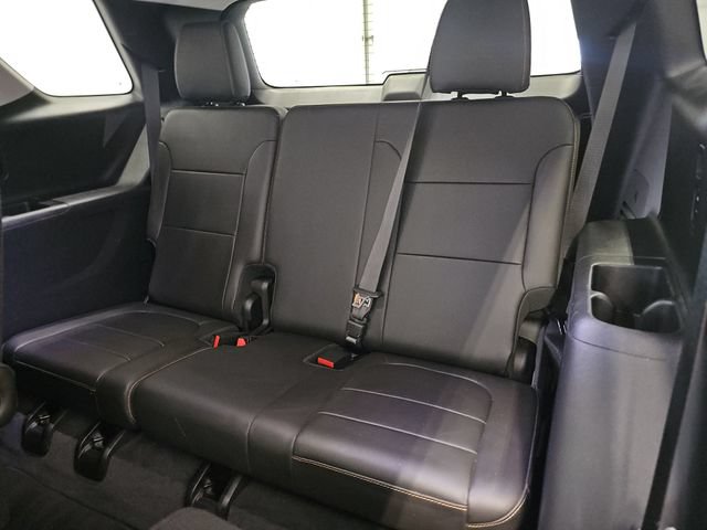Used 2021 Chevrolet Traverse LT w/ LPO, Floor Liner Package AWD/4WD image 40