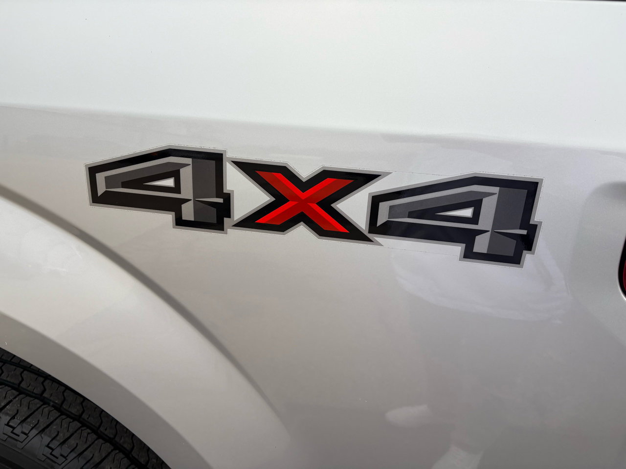 Used 2018 Ford F150 XLT w/ Equipment Group 302A Luxury image 11