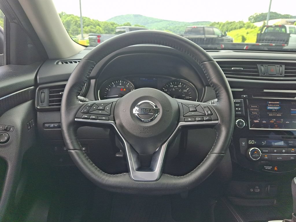 Used 2018 Nissan Rogue SL FWD image 19
