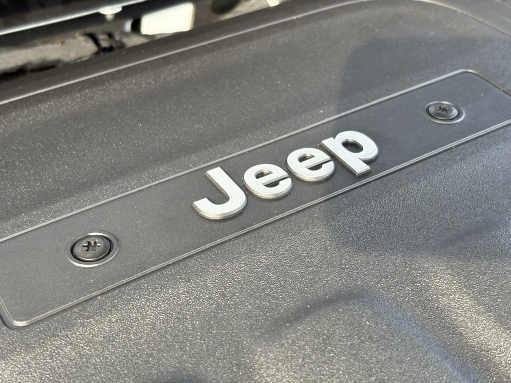 Used 2019 Jeep Cherokee Limited image 19