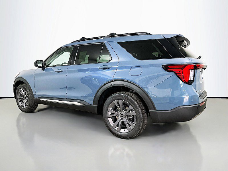 New 2025 Ford Explorer Active w/ Active Comfort Package image 4