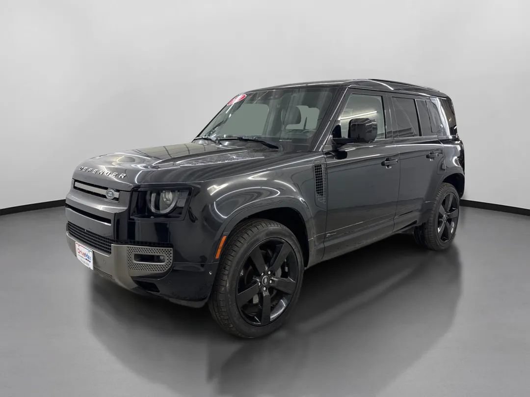 Used 2021 Land Rover Defender 110 X-Dynamic SE AWD/4WD image 4
