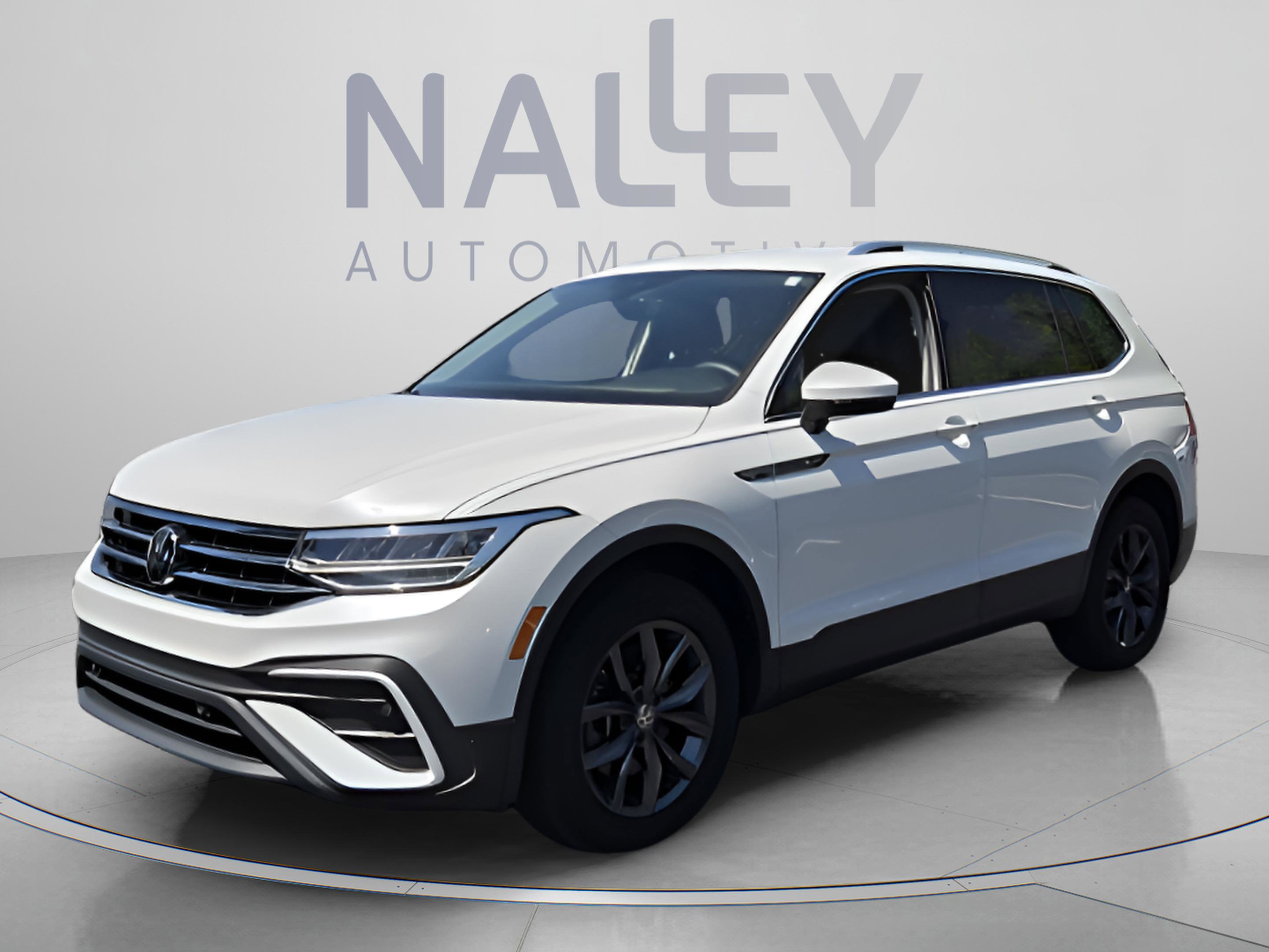 Used 2023 Volkswagen Tiguan SE