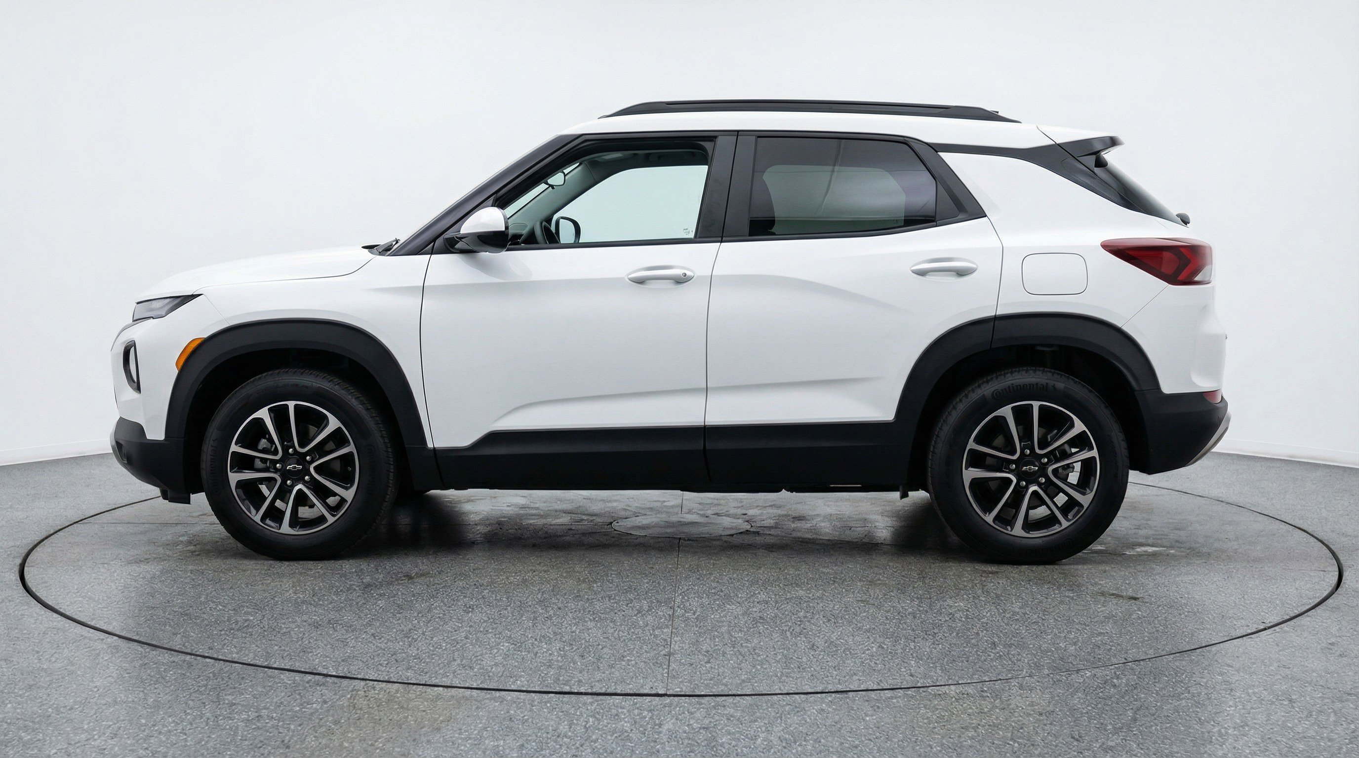 Used 2025 Chevrolet TrailBlazer LT image 5