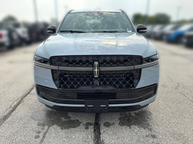 New 2027 Lincoln Navigator Reserve w/ Jet Appearance Package AWD/4WD image 12