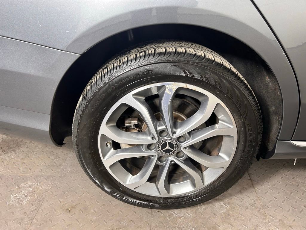 Used 2018 Mercedes-Benz C 300 4MATIC Sedan image 13