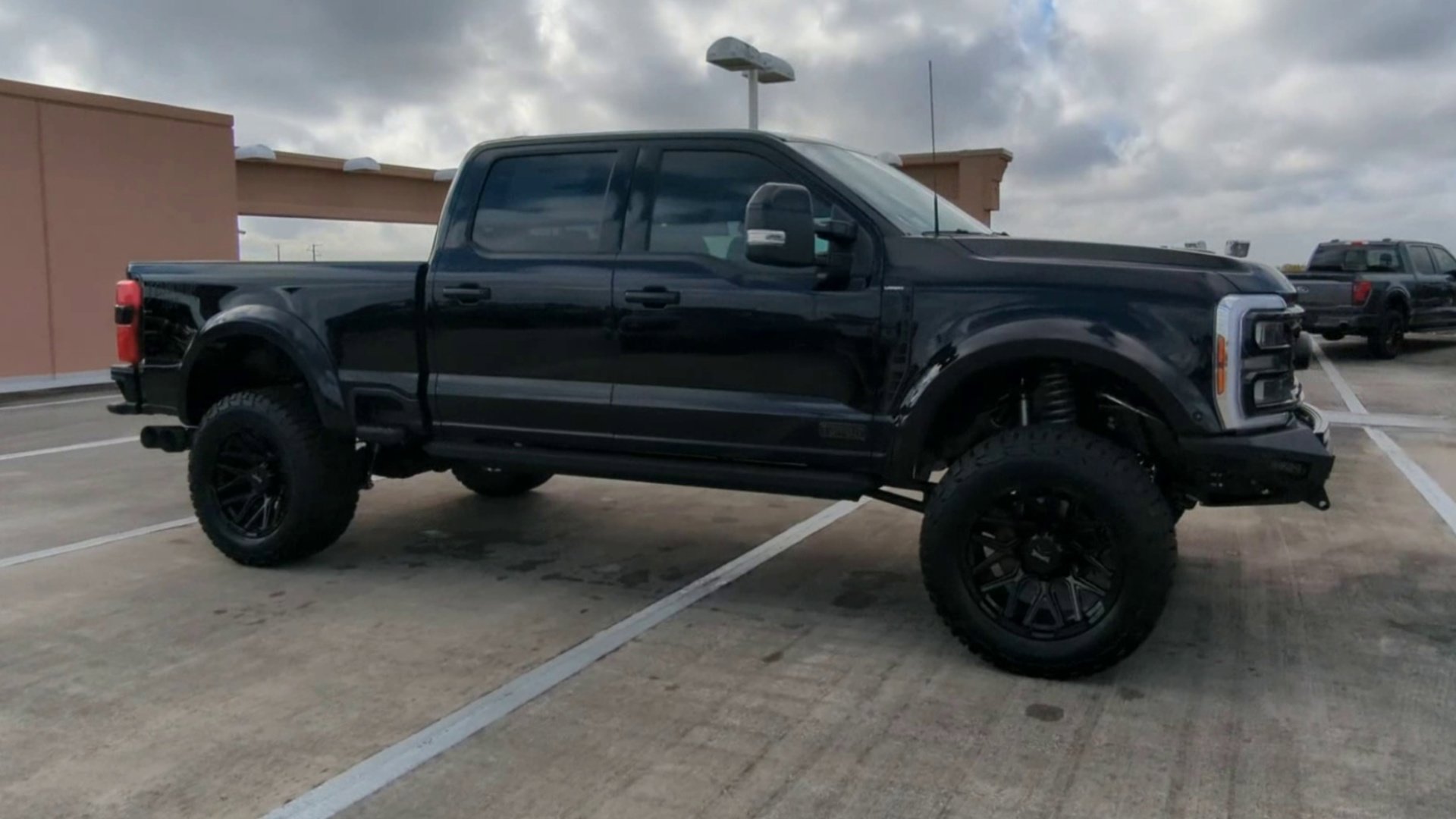 New 2026 Ford F250 Lariat w/ Black Appearance Package image 37