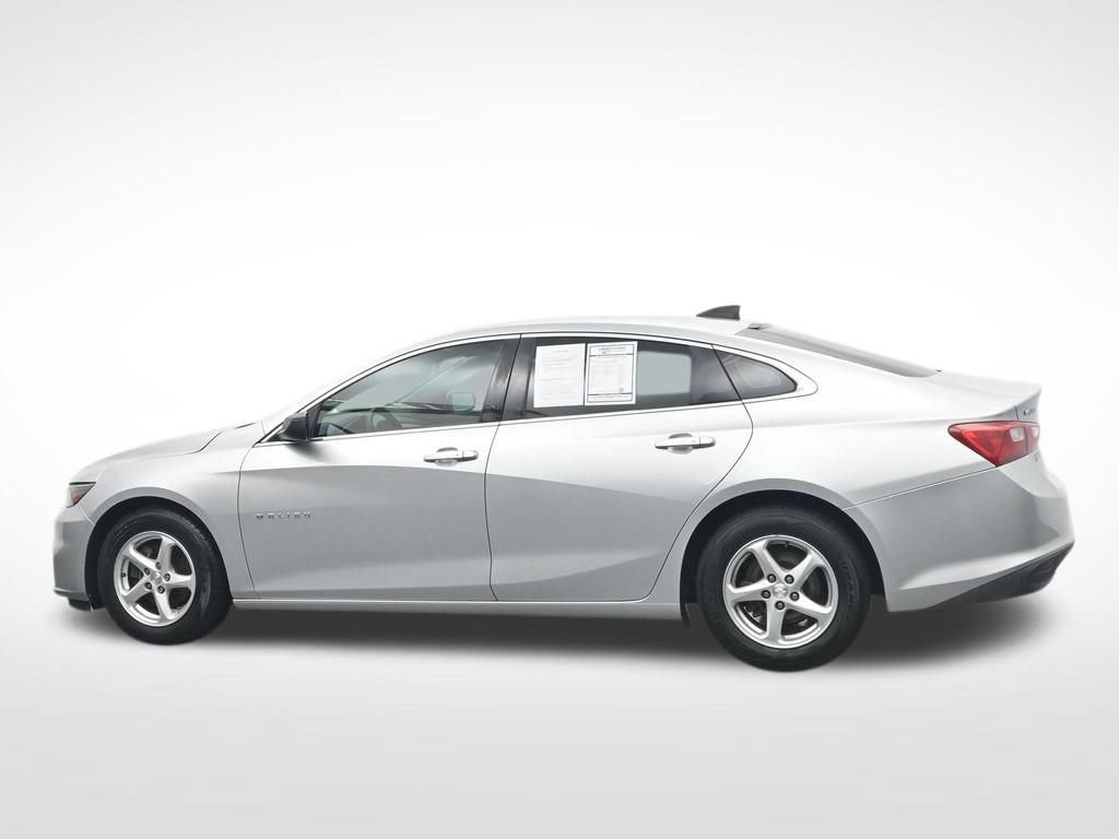 Used 2017 Chevrolet Malibu LS w/ LPO, Convenience Package 1 FWD image 10