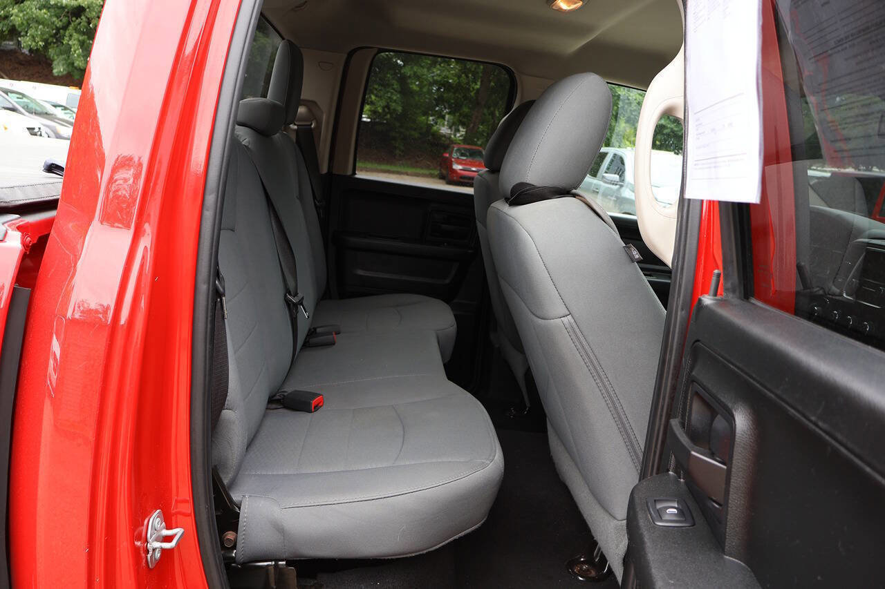 Used 2018 RAM 1500 Express AWD/4WD image 17