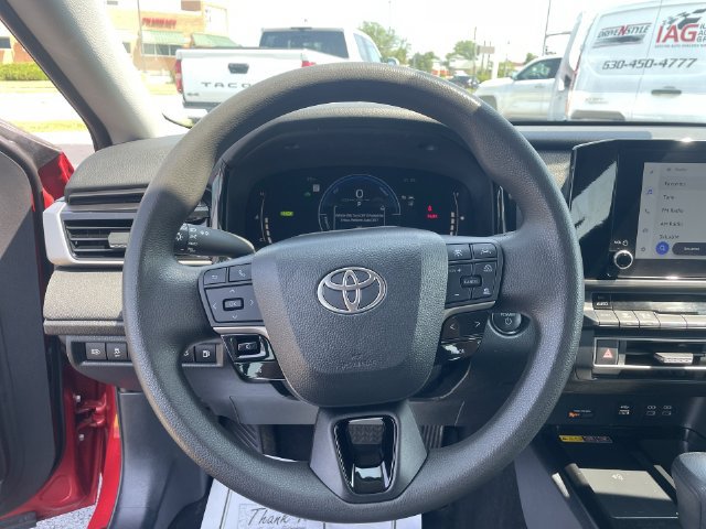 Used 2025 Toyota Camry LE FWD image 19