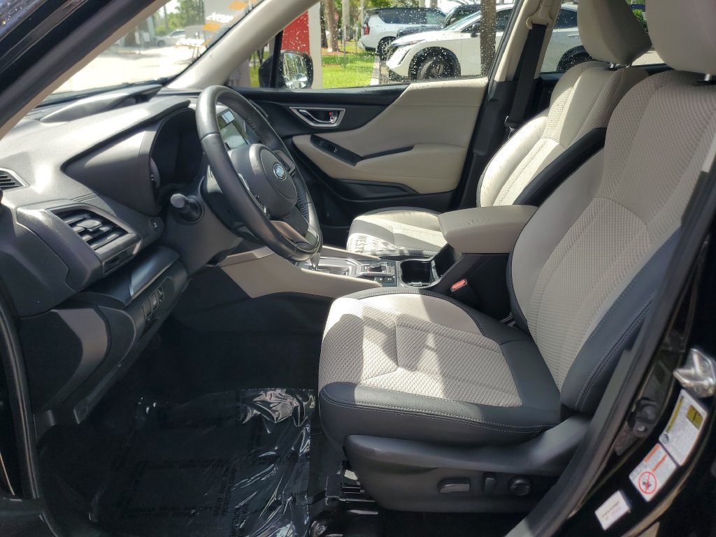 Used 2020 Subaru Forester Premium AWD/4WD image 16