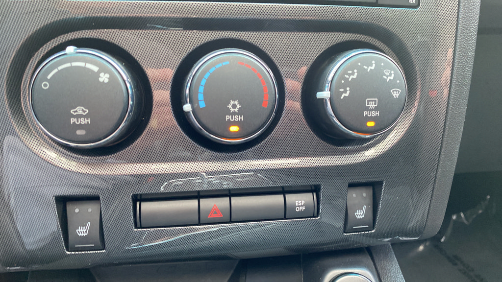 Used 2009 Dodge Challenger SRT8 w/ SRT Option Group II RWD image 18
