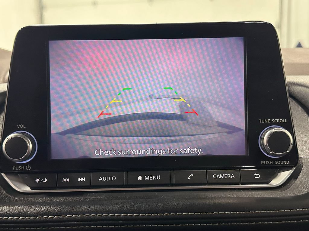 Used 2022 Nissan Rogue SV AWD/4WD image 4