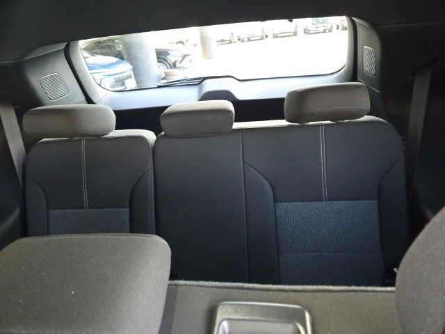 New 2025 GMC Acadia Elevation image 22