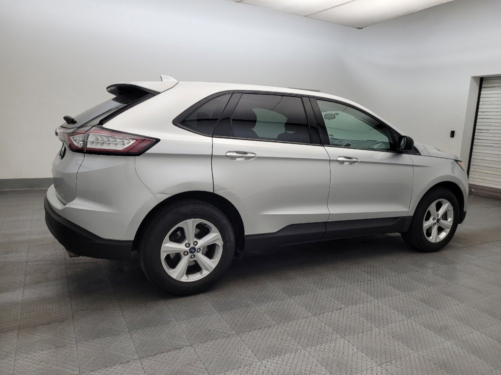 Used 2017 Ford Edge SE FWD image 10